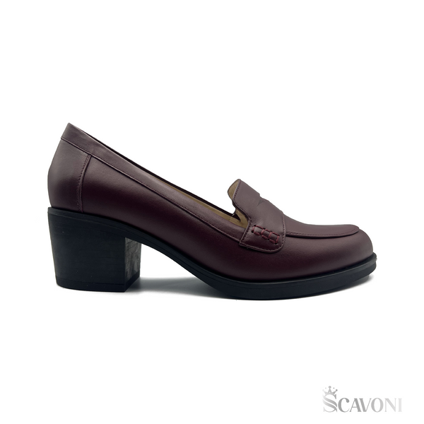 Escarpin demi talon en cuir bordeau réf 21378