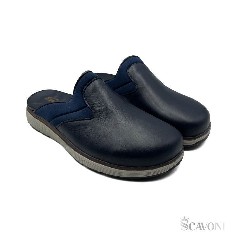 Sabot en cuir bleu réf 002