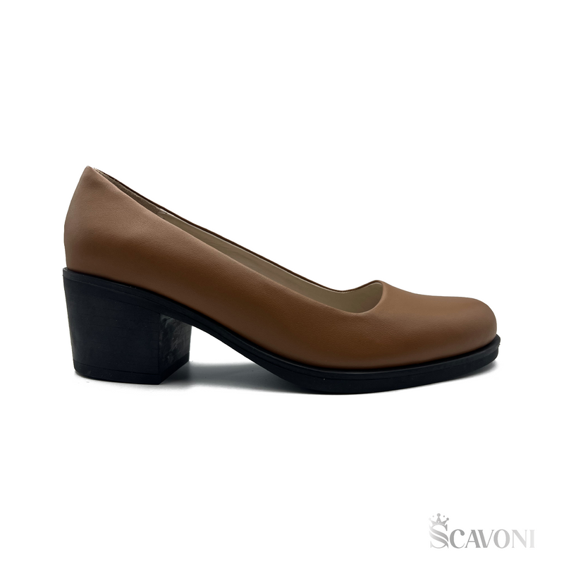 Escarpin demi talon en cuir camelle réf 21377