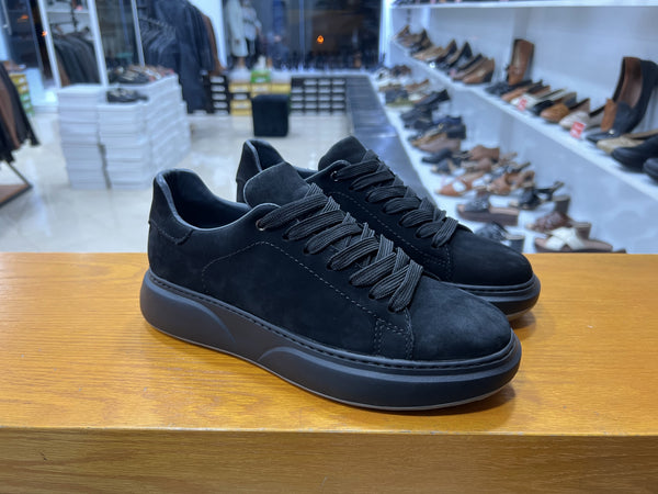 Baskets en nubuck noir ref 861