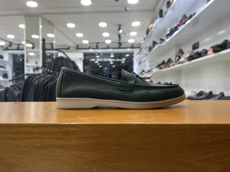 Mocassin en cuir vert réf 101