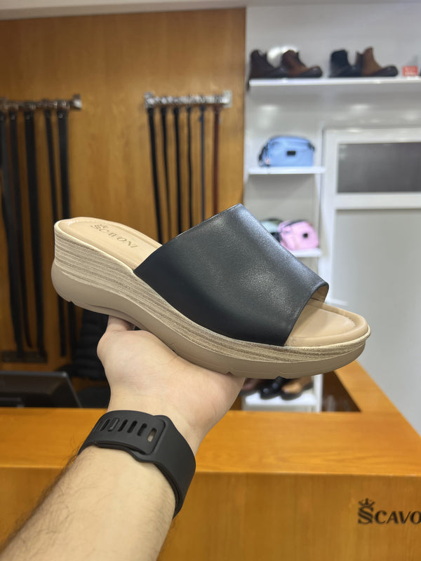 Sandale en cuir noir réf 23