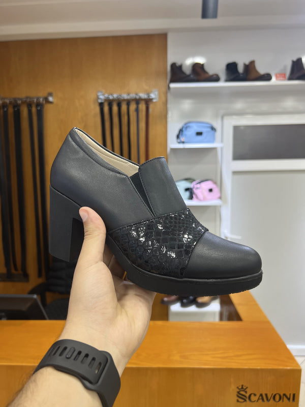 Escarpin en cuir noir réf 22447