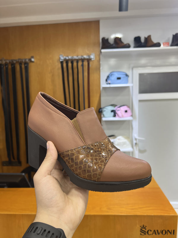 Escarpin en cuir tabac réf 22447